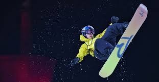 38岁梅西依旧掌控比赛，用瞬间决定胜负，展现非凡实力。