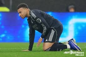 法比奥一家观看《疯狂动物城2》：爆米花加电影时间永不缺席