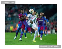 ＂追球者；你说非常正确！如果回放胡在场的视频就会知道他失误有太多！该传出来的球不传独霸球风！。早那么多场胡没有上场，广东都没有输球！。旧年的看球迷都有所觉啦！！。