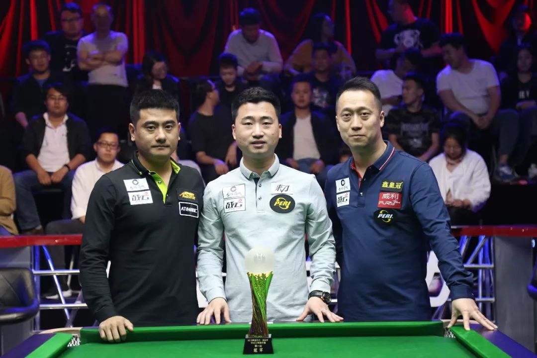 人注目的对 人注目的对