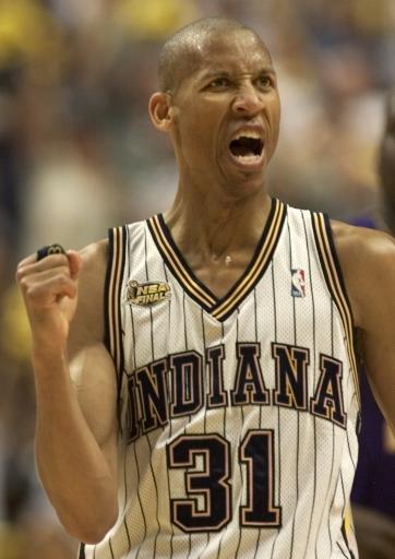 他的表现使 他的表现使