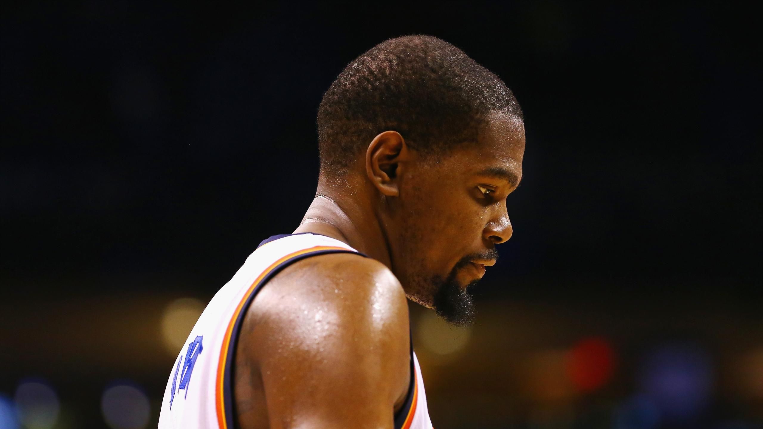 背部明显不 背部明显不